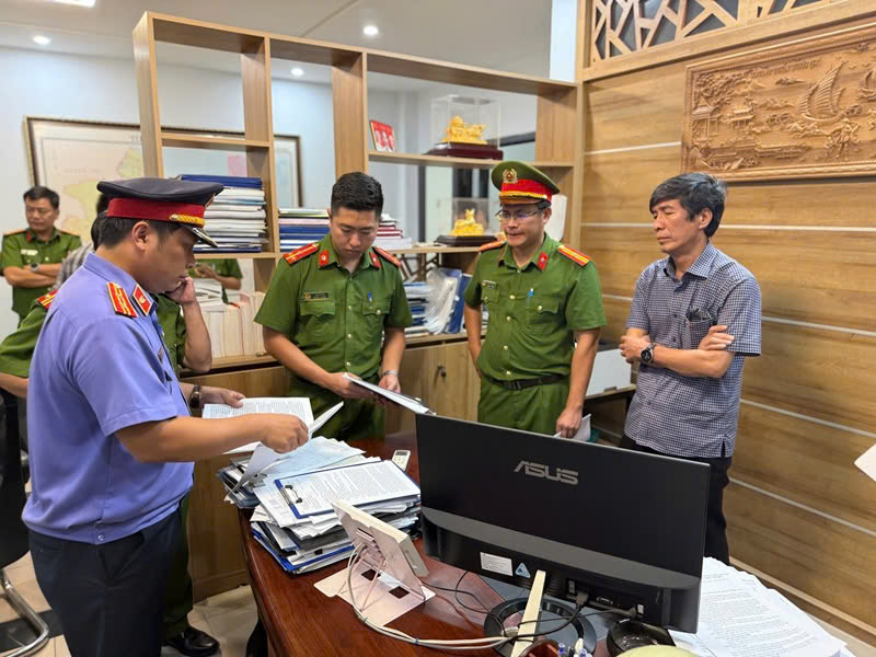 Khám xét tại Ban Quản lý dự án