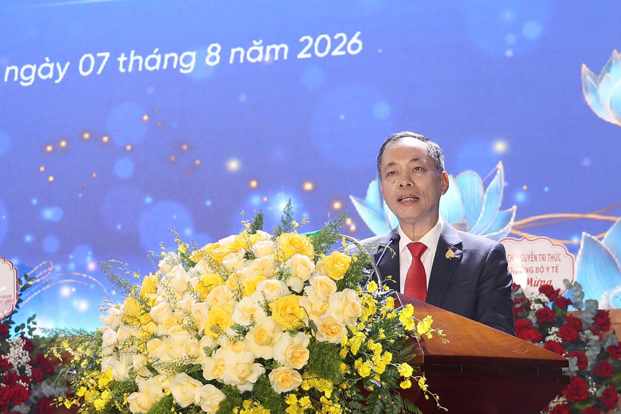 vu-tuan-cuong-178611255506156932053 Bộ trưởng Đào Hồng Lan: Tiếp tục hoàn thiện thể chế, phát triển ngành dược ngang tầm khu vực- Ảnh 2.