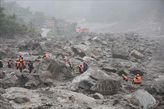 Cứu Hộ Khẩn Cấp Tại Nepal: Nỗ Lực Giải Cứu Hàng Nghìn Người Trước Thiên Tai