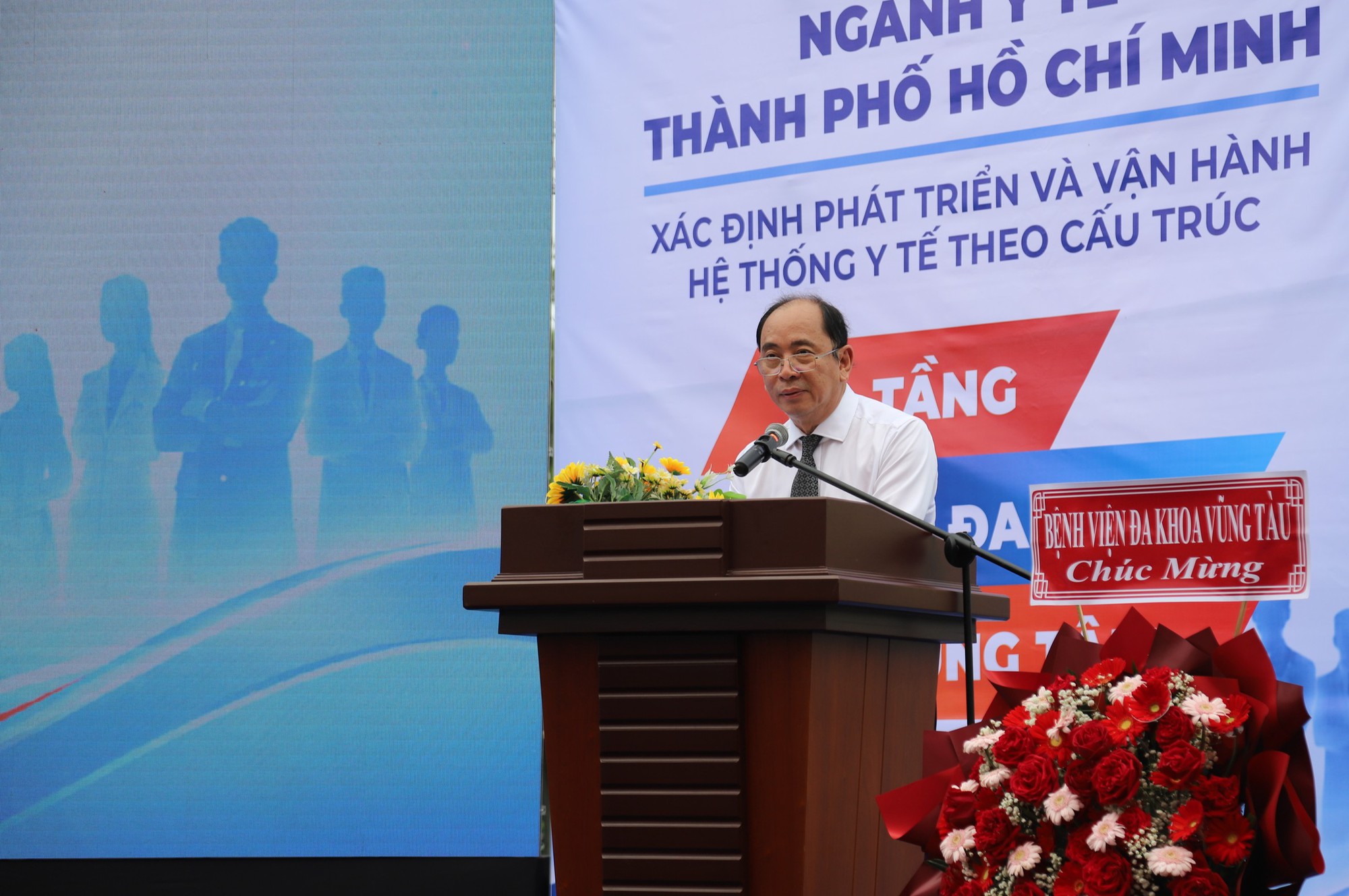Bác sĩ trẻ: chọn nơi khởi nghiệp thế nào để phát triển sự nghiệp lâu dài