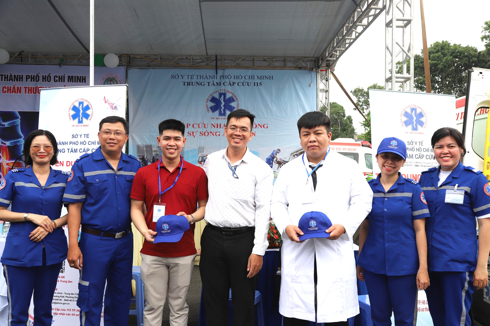 Ngày hội việc làm y tế TPHCM 2026: Cách các cơ sở săn bác sĩ trẻ và thử thách giữ chân nhân lực