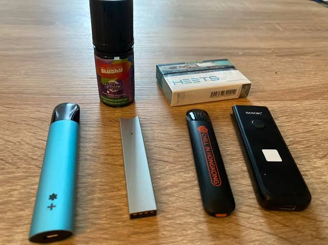 base64-17892772660941970798829 'Chợ mạng' bán vape, pod: 'Cạm bẫy ngọt ngào' bủa vây học đường- Ảnh 2.