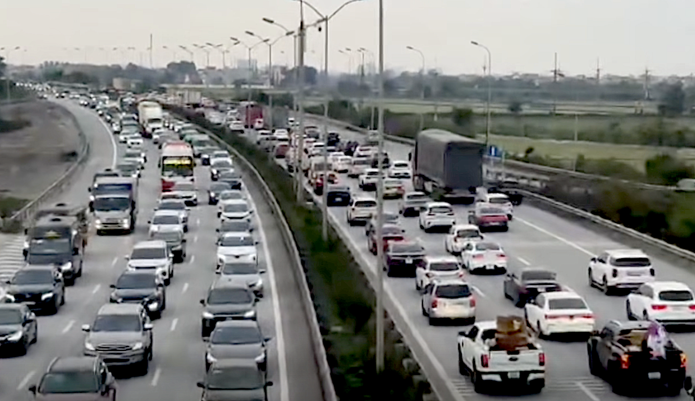 Dự Báo Lưu Lượng Giao Thông Ngày Quốc Khánh: Biện Pháp Trên Cao Tốc Cao Bồ – Pháp Vân