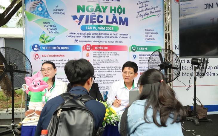 Bác sĩ trẻ chọn trạm y tế để khởi nghiệp - Ảnh 1.