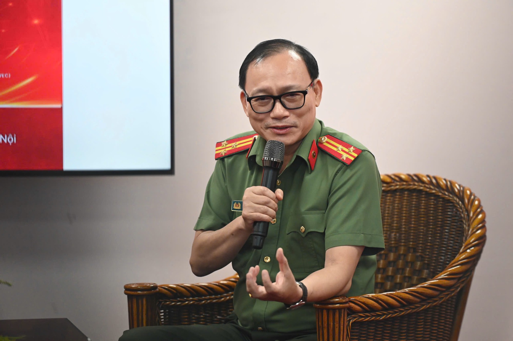 Ảnh Hưởng Của Những Nội Dung Khiến Sốc Đến Nhận Thức Xã Hội