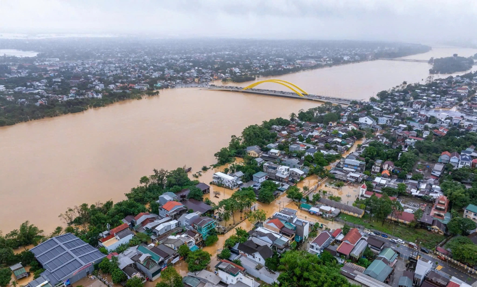 Miền Trung: Dự báo mưa lớn, vùng thấp và sườn dốc đối mặt những rủi ro nào?