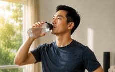 HIIT sau 50: Nên chọn tập cường độ cao hay đi bộ để giảm mỡ bụng?