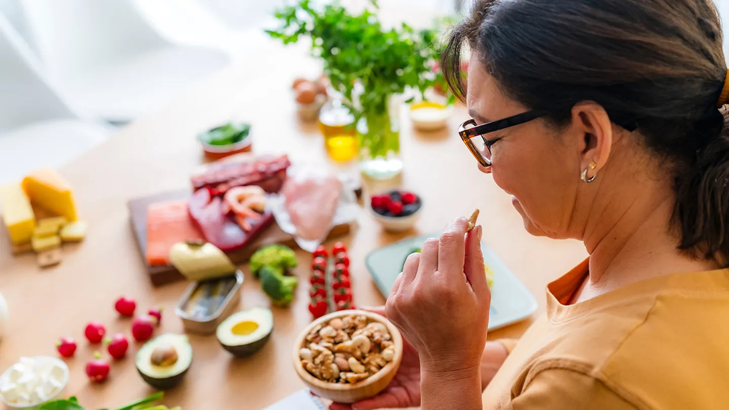 Chế độ ăn giảm mỡ gan: Vì sao Ketogenic vượt trội và những điều cần cân nhắc